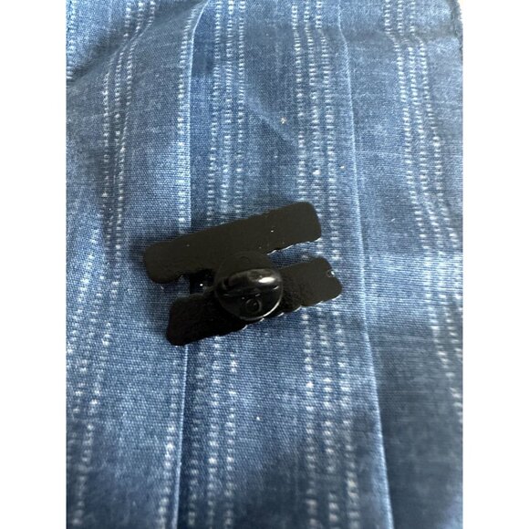 WOMEN IN SCIENCE Enamel Lapel Bakcpack Pin NEW - Picture 3 of 3